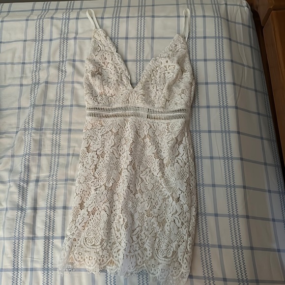 Remi Lace Mini Dress - Picture 11 of 16